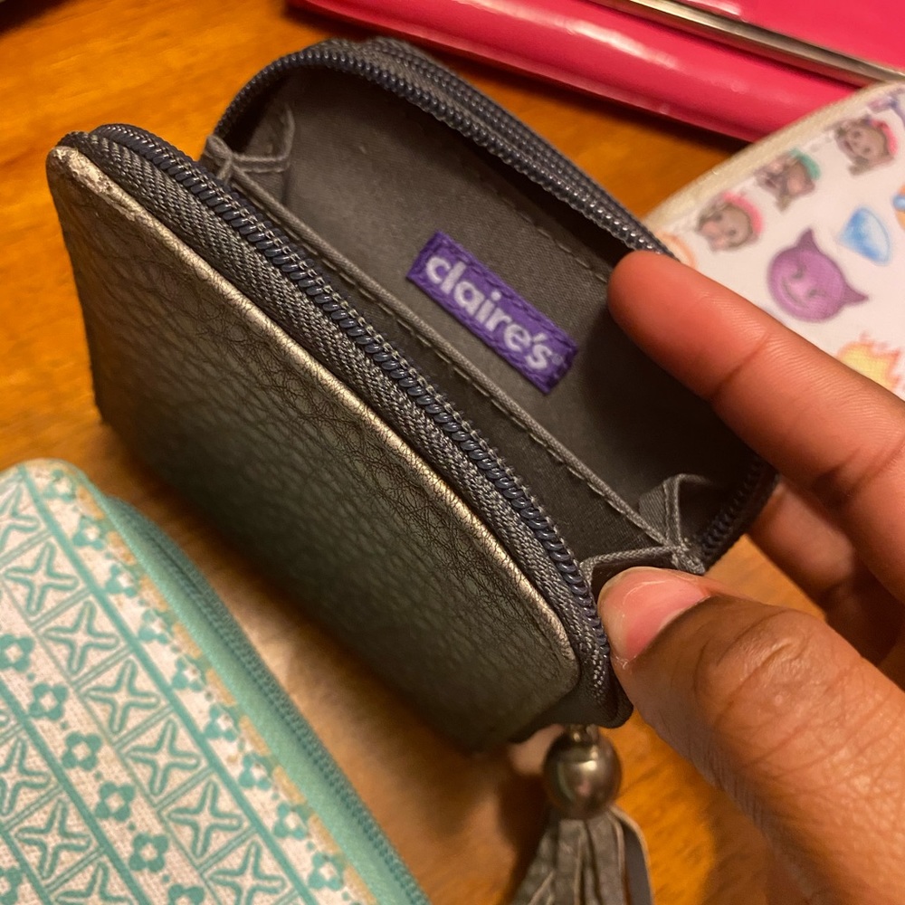 Small purses, wallets - Picture 5 of 10